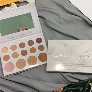 BH Cosmetics Eyeshadow and highlighter palette